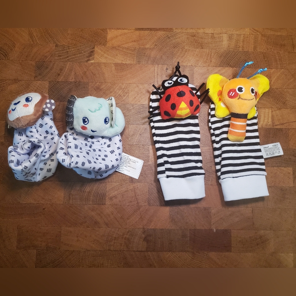 Baby Foot Rattle Set, 2 Pairs